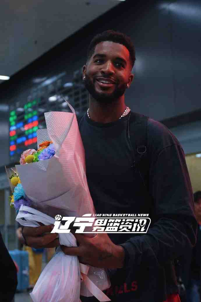 辽篮新赛季首位外援就位!媒体人:克里斯今早顺利落地沈阳