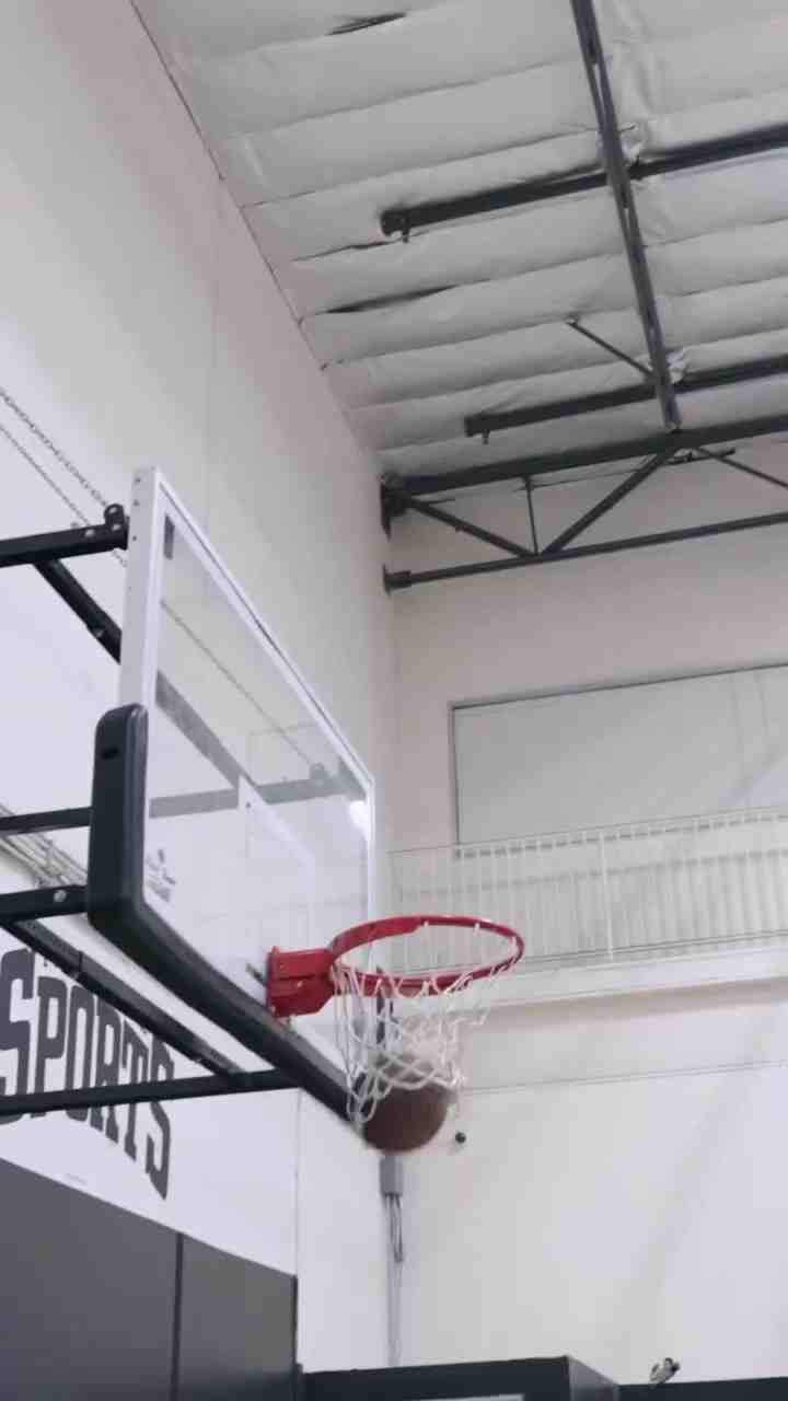 相信过程!训练师晒马克西训练视频 打磨挡拆进攻技巧