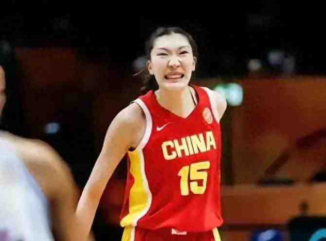 女篮75:72波多黎各,一人立功一人拉胯,郑薇毫不客气犀利点评!