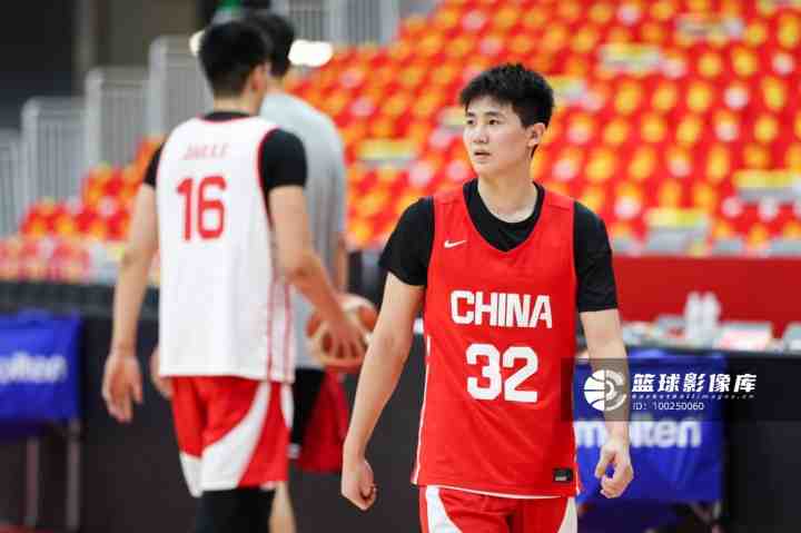 18分3板3助!媒体人:把李悦洲的信心打出来 我觉得收获挺大
