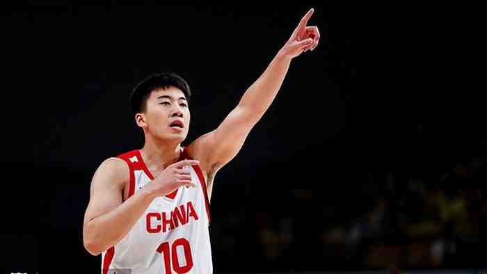 男篮亚运拿下开门红!点名夸奖 3 人,2 人成奇兵,小将发挥出彩