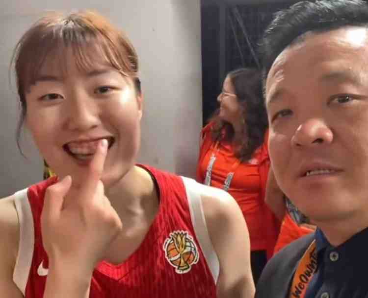 罗欣棫打趣浴血三分:不是手硬&而是嘴硬啊 感谢旭姐鼓励我坚持
