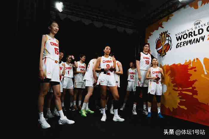 李梦翻红了！大V：郑薇说李梦是最好的！李梦：丑陋的只有人性