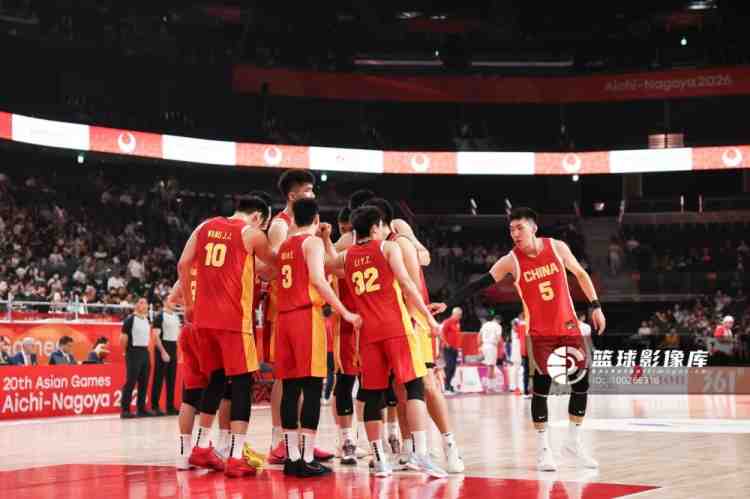 亚运会-廖三宁23+6 李悦洲18分 中国男篮大胜巴林迎2连胜