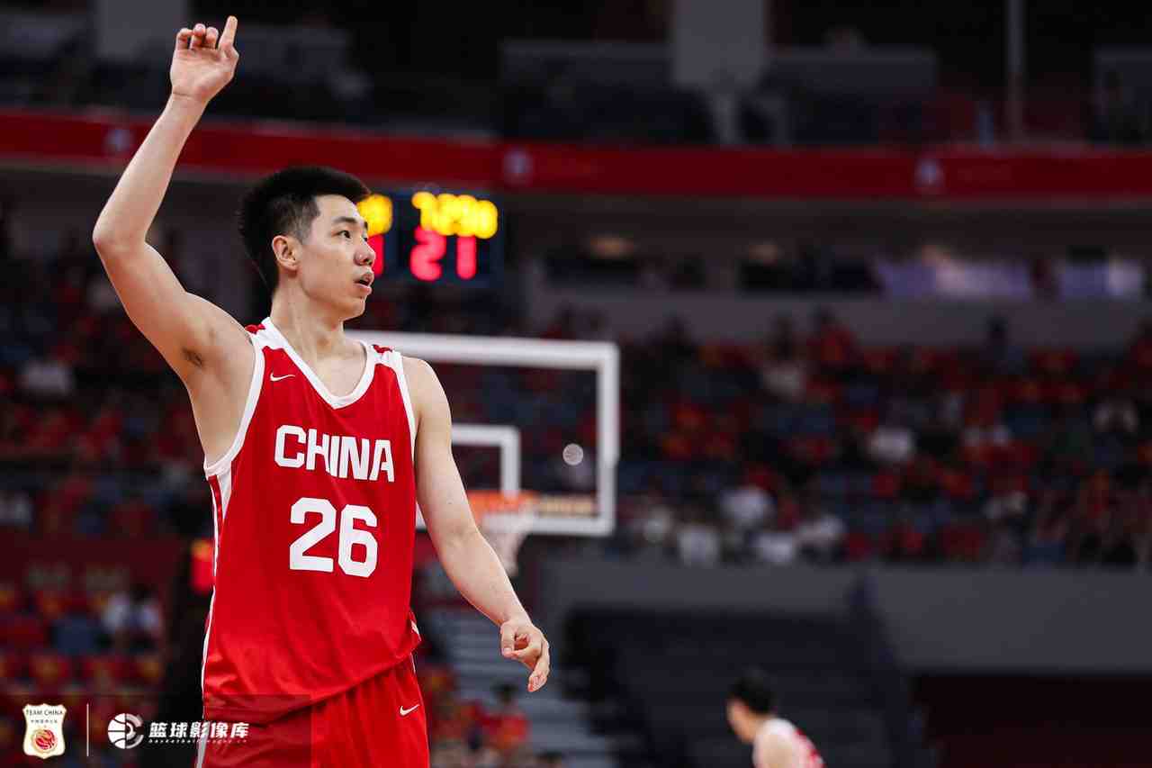 媒体人:朱俊龙大腿后群肌肉拉伤 预计休战6-8周
