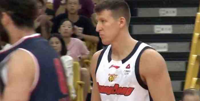 广东男篮悄悄干大事！卢卡惊喜到位，新小外援剑指NBA砍分狂人！