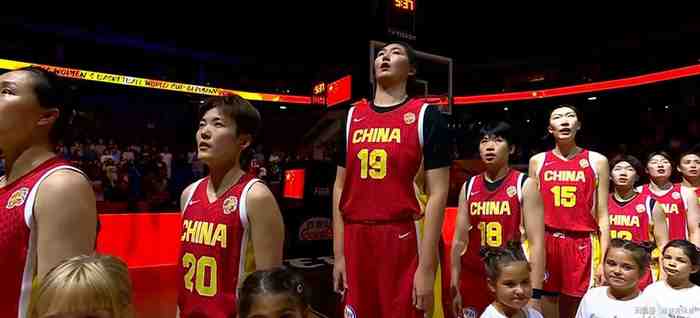 中国女篮苦战波多黎各!韩旭低迷张子宇独木难支,王思雨艰难扛旗