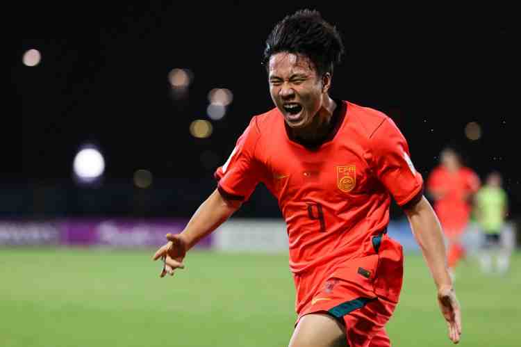 马德兴:U17国少集训阵容相对齐整 万项回归谢晋打不上比赛落选