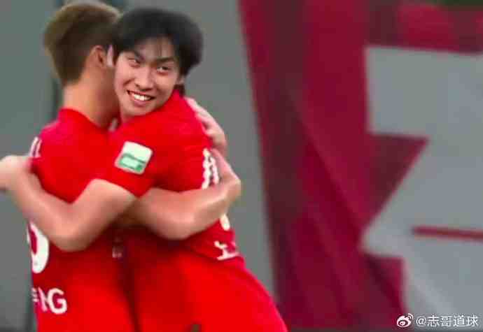 上港新人爆发!李新翔一球两助惊艳中超