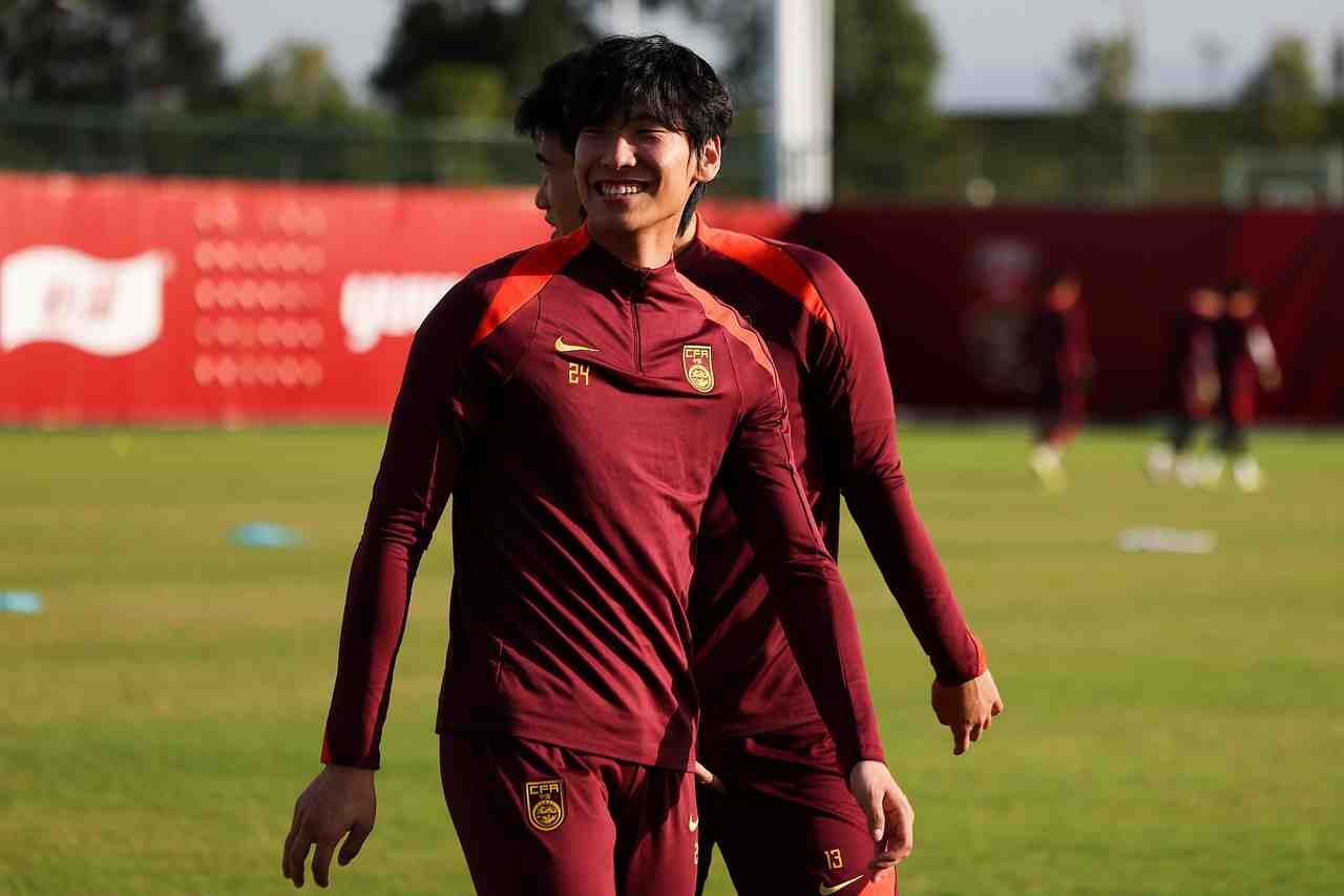 体坛王晓瑞:李镇全受伤后,实际上李新翔已锁定亚运队第23人名额