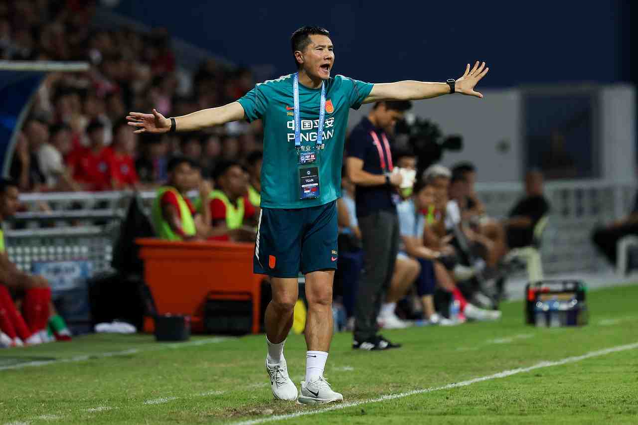 国足过往6次对阵马尔代夫保持全胜,打进28球仅丢1球