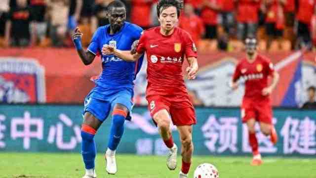 补召李新翔接替李镇全,已用掉两个亚运会候补名额的U23国足要小心伤病了