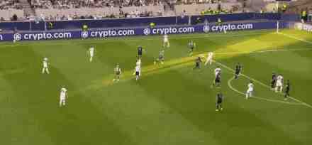 5-1!3-1!欧冠疯狂夜:亚马尔1射2传,巴萨造惨案,登贝莱双响